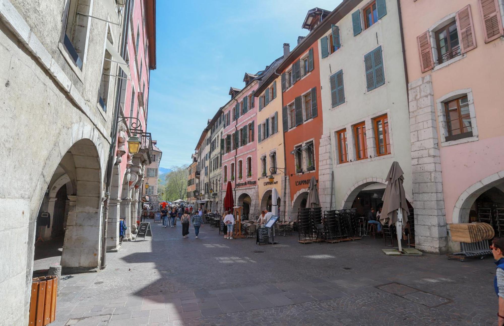 Nid Douillet Acomodação com café da manhã Annecy Exterior foto