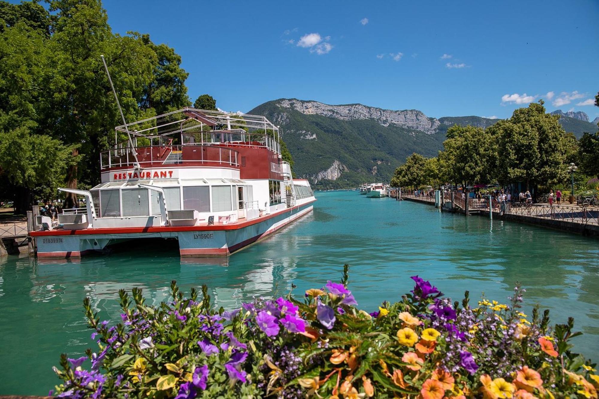 Nid Douillet Acomodação com café da manhã Annecy Exterior foto